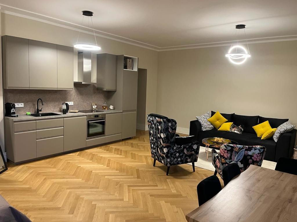 Luxpur Apartment